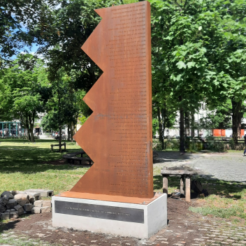 stele-bruxelles2.png